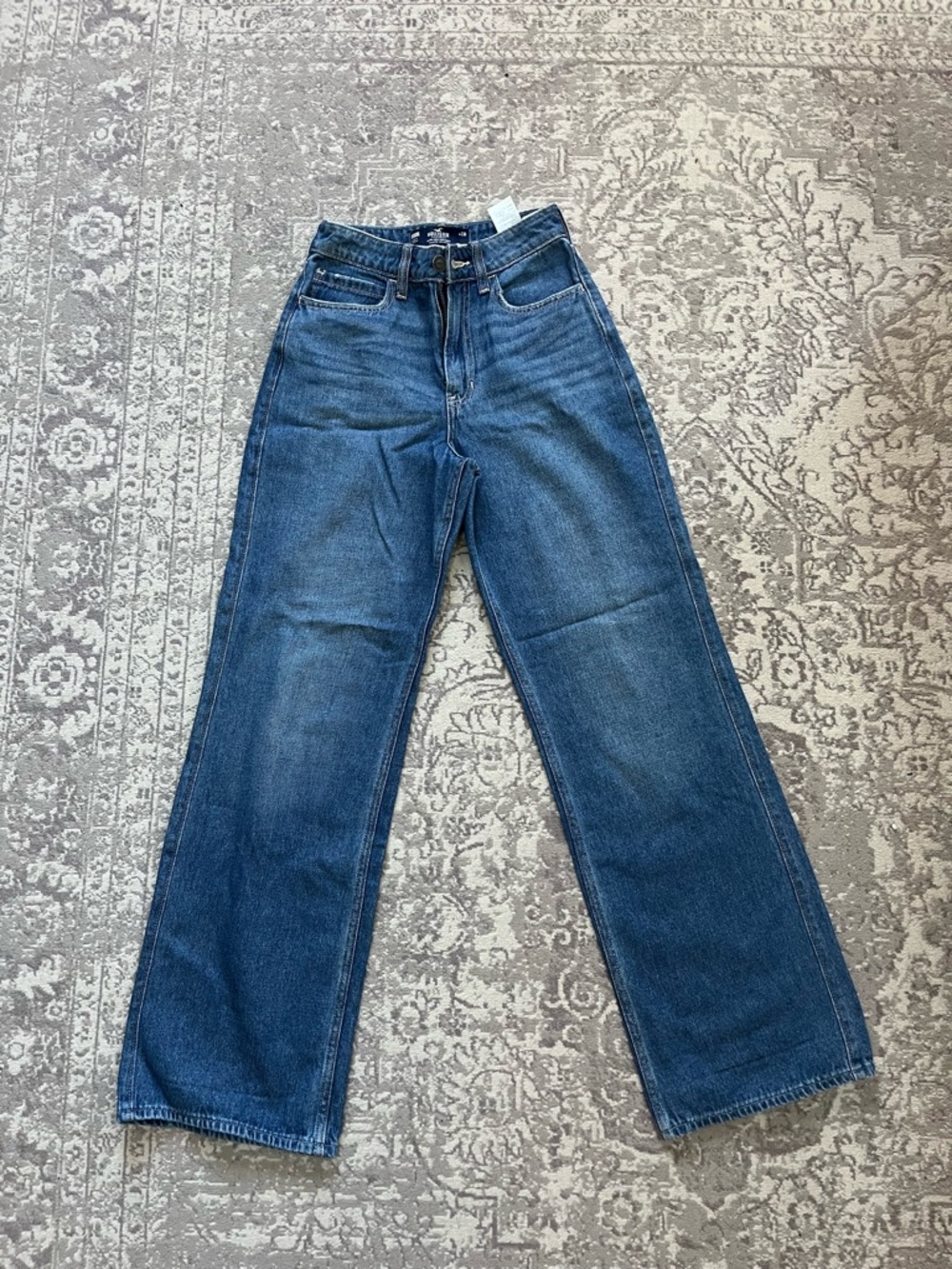 Hollister Ultra High-Rise Baggy